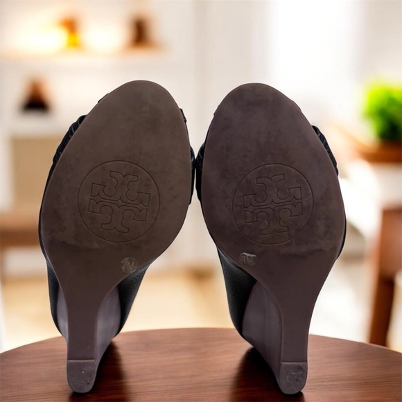 Tory Burch Black Peep-Toe Women's Shoes -excellent condition - Picture 4 of 4